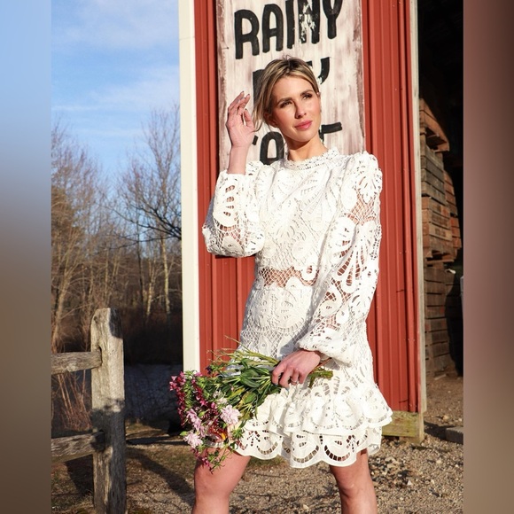 CHICWISH Endless Adoration White Crochet Mini Dress Long Sleeve Size L - Picture 4 of 11